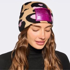 Kurt Geiger NWT Knit Beanie Leopard Print/pink logo patch